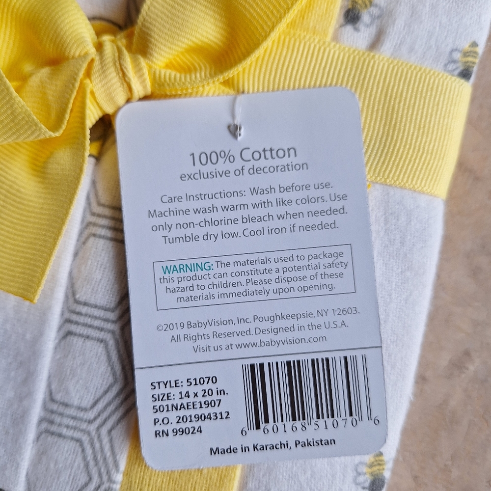 Hudson Baby 4 Burp Cloths - Picture 4 of 4